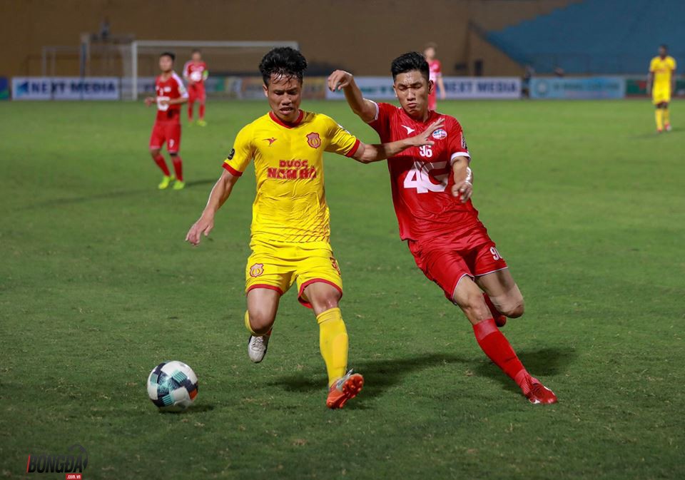 Tiến Dũng tỏa sáng, Viettel có 3 điểm trên sân nhà - Bóng Đá