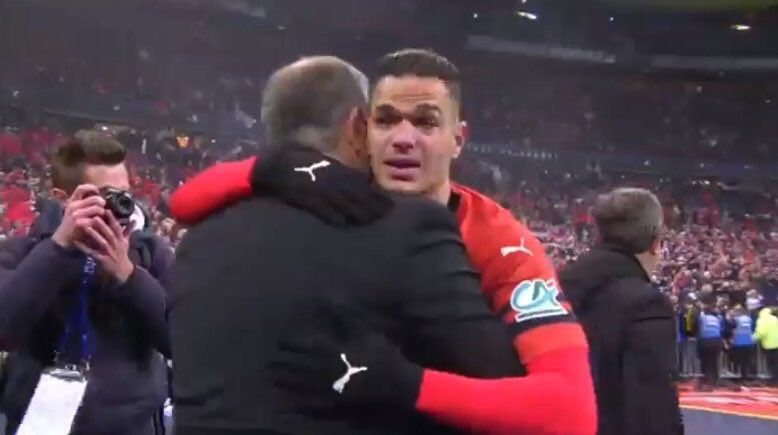 Trả thù PSG thành công, sao Rennes khóc như đứa trẻ - Bóng Đá