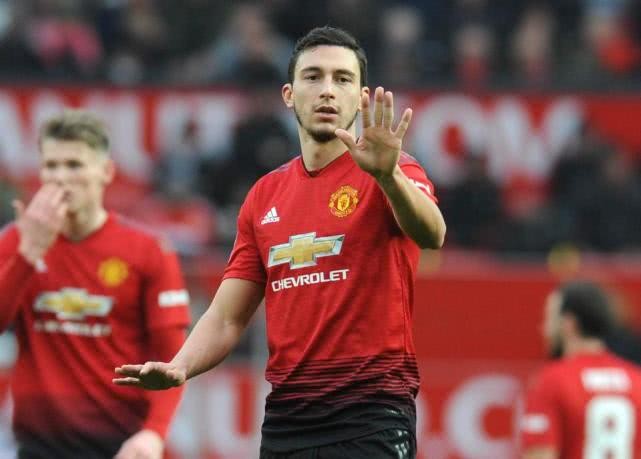 Matteo Darmian and wife Francesca Cormanni welcome new baby into the world  - Bóng Đá