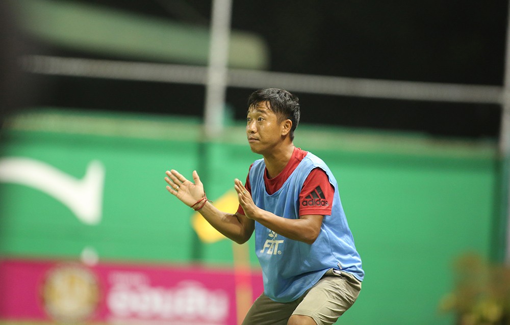 Lão tướng Thiên Long thắng giòn giã tại Thái Lan - Bóng Đá