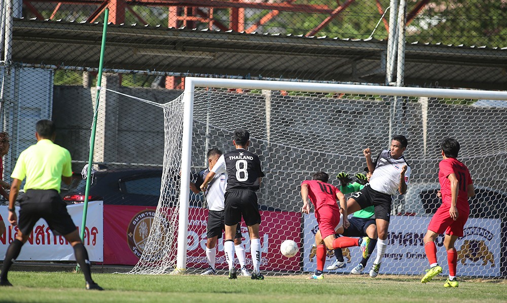 Thiên Long vô địch giải lão tướng tại Thái Lan - Bóng Đá