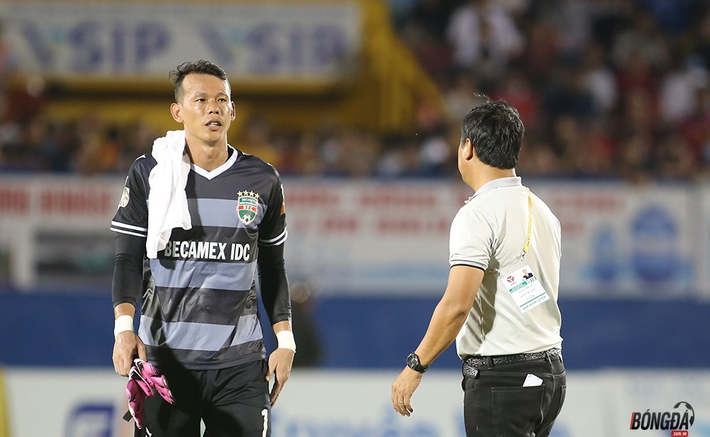 HLV Bình Dương: “Lỗi cá nhân Tấn Trường, không có tiêu cực gì đâu” - Bóng Đá