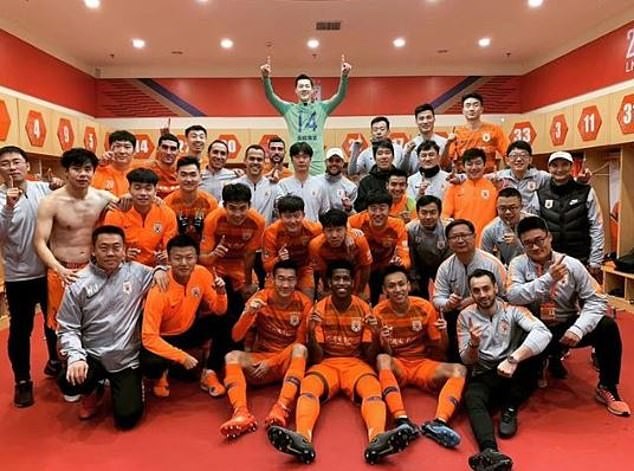 Fellaini ghi bàn ngay trận ra mắt Sơn Đông Lỗ Năng - Bóng Đá