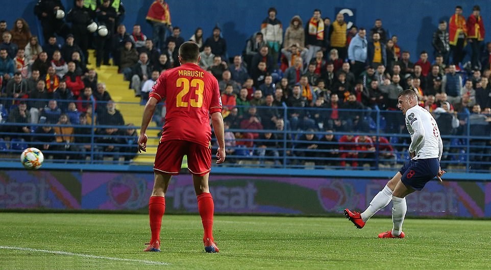 Fan Liverpool ăn mừng - Bóng Đá