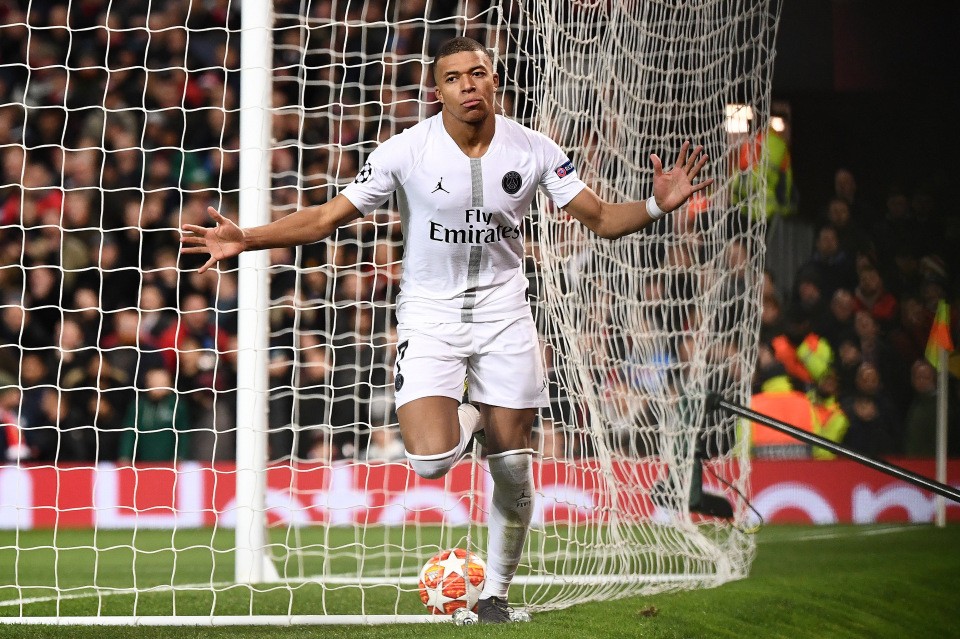 Lạnh lùng sút tung lưới PSG, Rashford đã thắng Mbappe chung cuộc - Bóng Đá