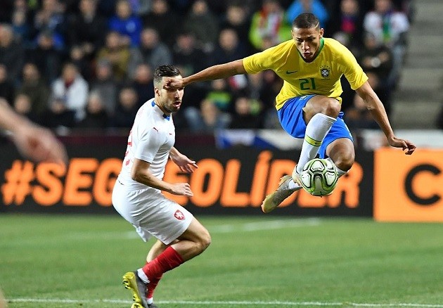 Sao đang lên của Premier League chấp nhận chơi trội hòng ghi điểm trước Tite - Bóng Đá