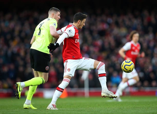 Thái độ của sao trẻ Arsenal trước bàn thua bất ngờ của đội nhà - Bóng Đá