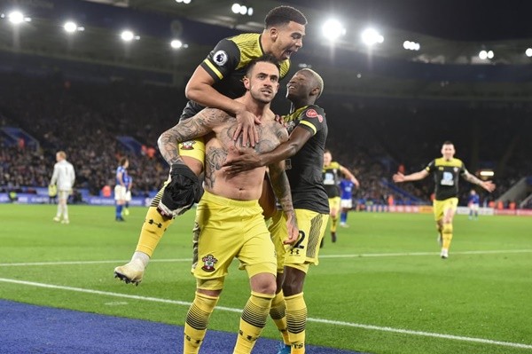 Những khoảnh khắc đẹp nhất vòng 22 NHA - Bóng Đá