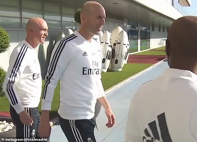 Zidane có buổi tập đầu - Bóng Đá