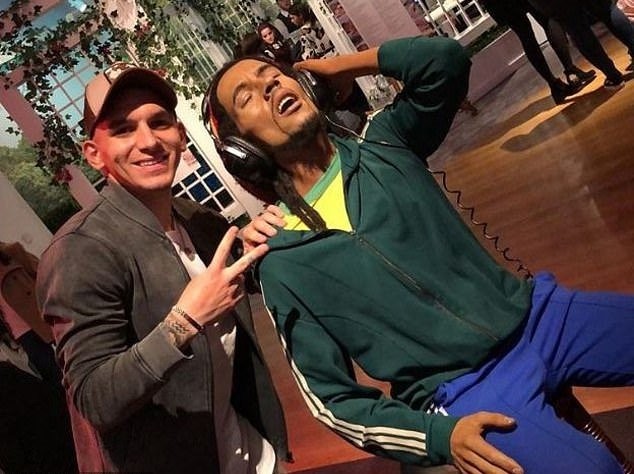 Anh tap Ars - Bóng Đá