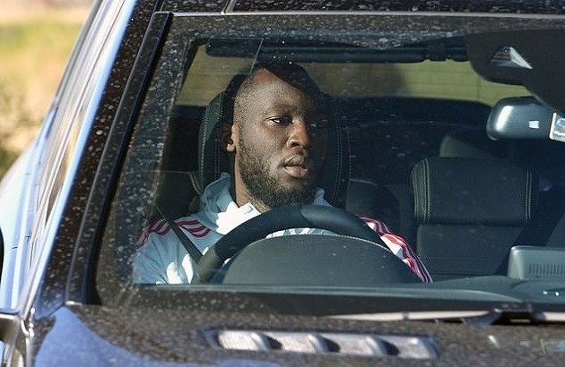 Vắng một loạt 10 hảo thủ, Solskjaer cầu cứu đến 