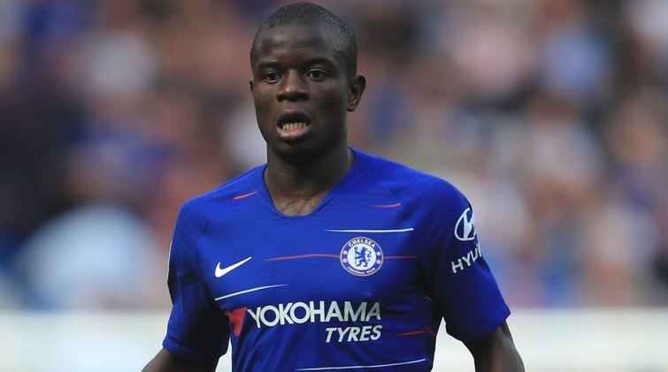 Fan MU chờ Shaw bỏ túi Messi - Bóng Đá