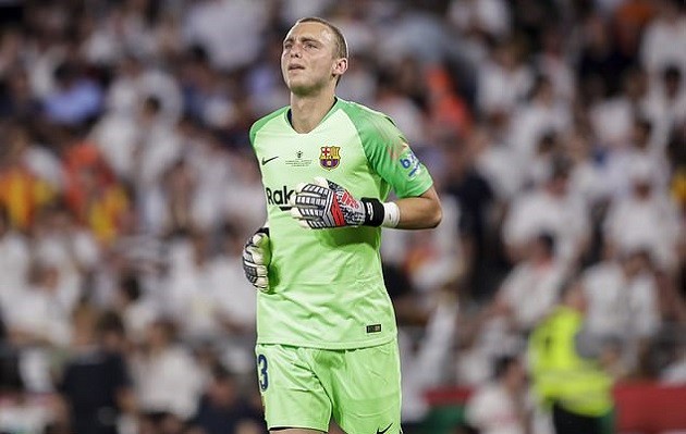 Điểm mặt 8 cái tên Barca dùng làm vật 