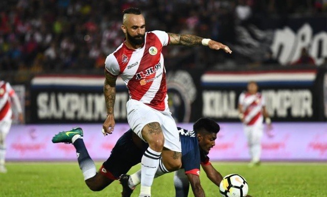 ĐT Malaysia âm thần nhập tịch 2 ngoại binh chất lượng, chờ nghênh chiến ĐT Việt Nam - Bóng Đá