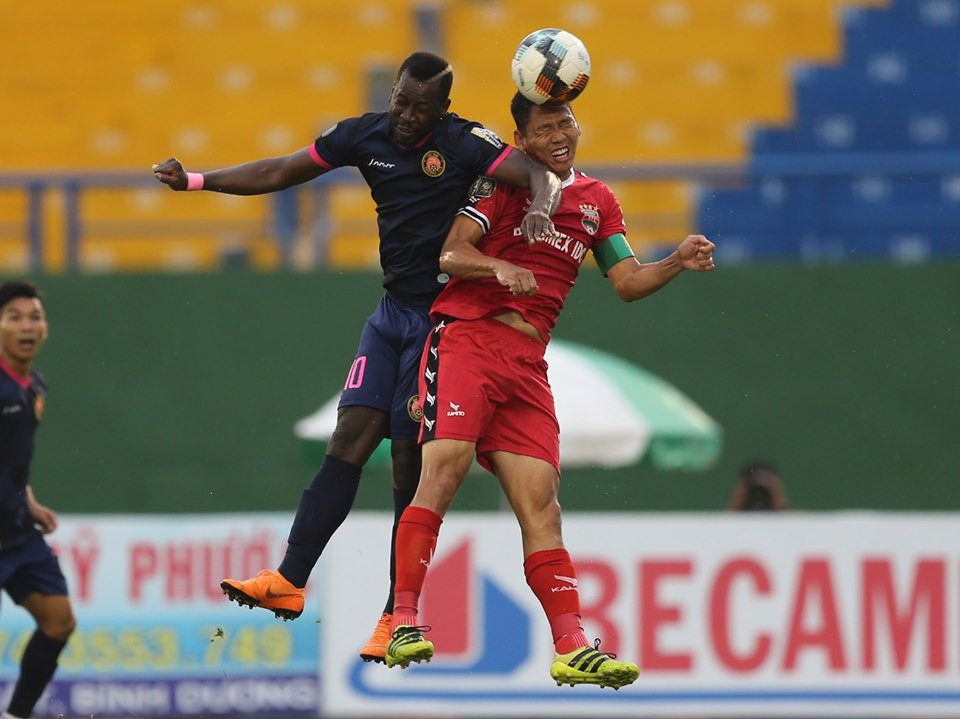 Ngoại binh tỏa sáng, Bình Dương có 3 điểm trên sân nhà - Bóng Đá