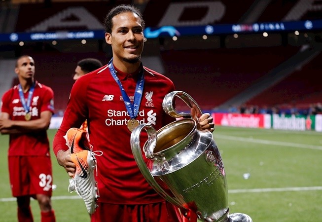 Hậu vô địch Champions League, Van Dijk 