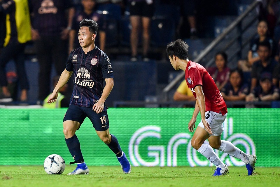 Xuân Trường đá 10 phút, Buriram United đẩy đội bóng của Văn Lâm vào 