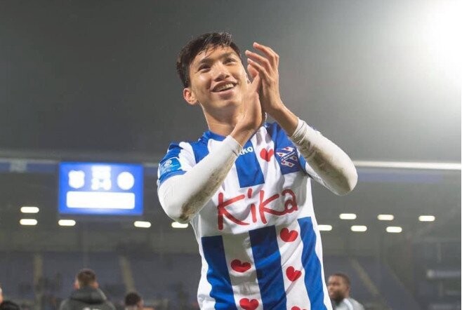 Bị quên lãng ở Heerenveen, Đoàn Văn Hậu nên tìm đường 