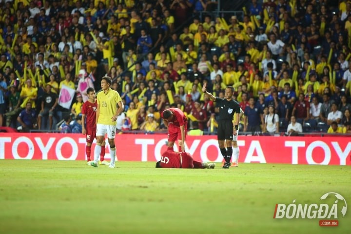 TRỰC TIẾP ĐT Việt Nam 0-0 ĐT Thái Lan: Học trò HLV Park Hang-seo ép sân - Bóng Đá