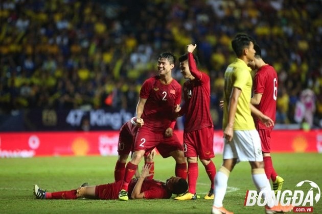 Báo Thái đổ hết lỗi cho Kawin - Bóng Đá