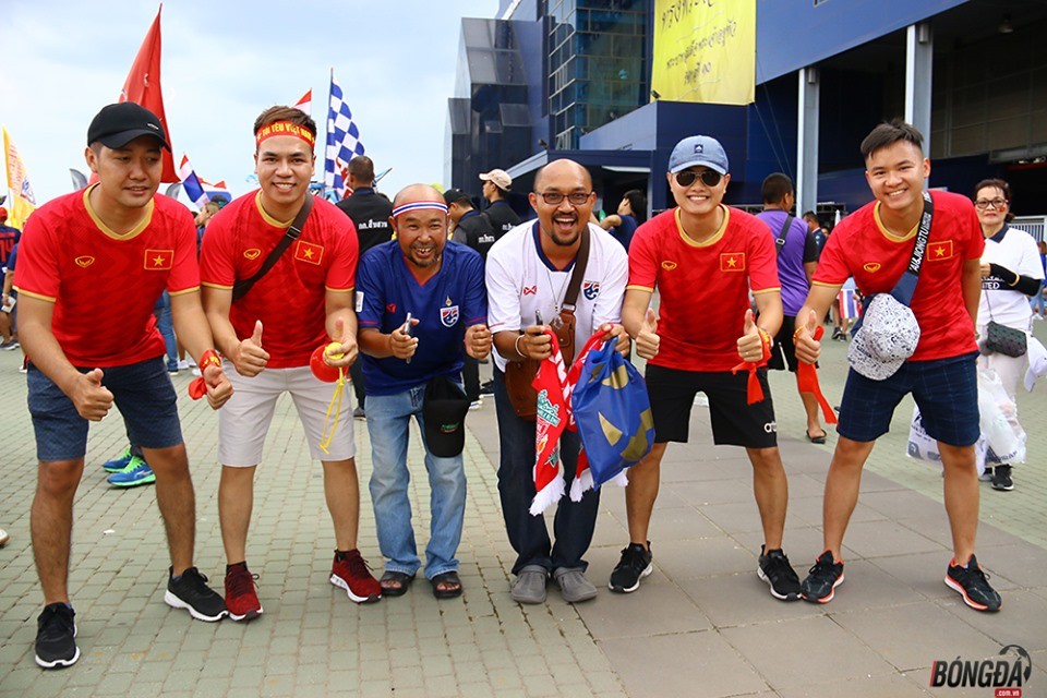 TRỰC TIẾP ĐT Việt Nam 0-0 ĐT Thái Lan: Ai mới là vua của Đông Nam Á? - Bóng Đá