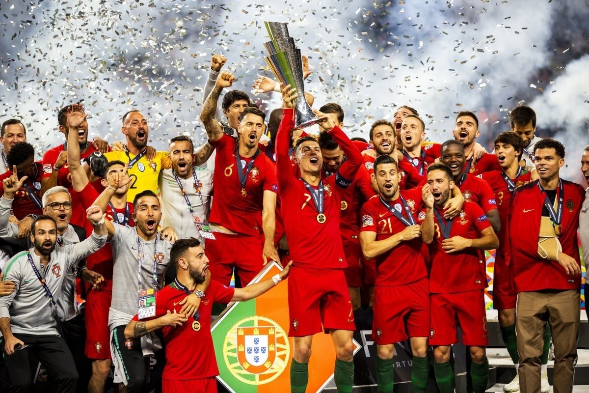 Gạt ngay danh hiệu UNL, Ronaldo hướng tới EURO 2020 - Bóng Đá