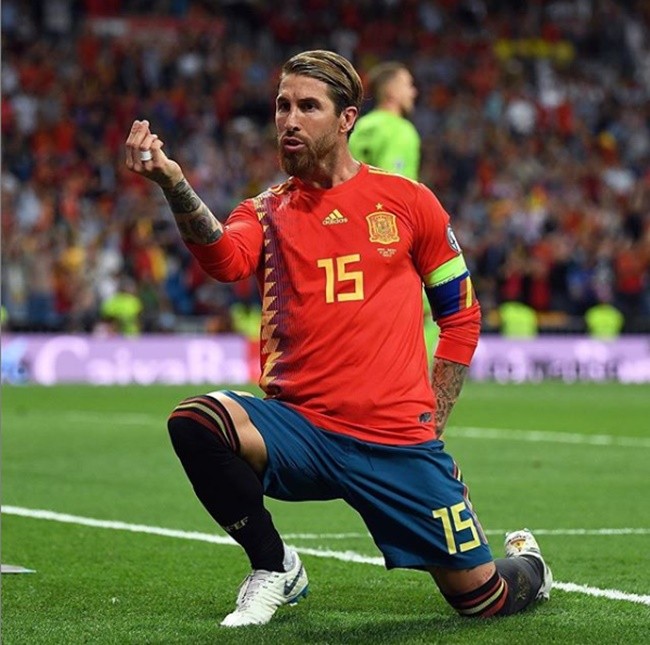 Ramos ghi bàn khủng - Bóng Đá