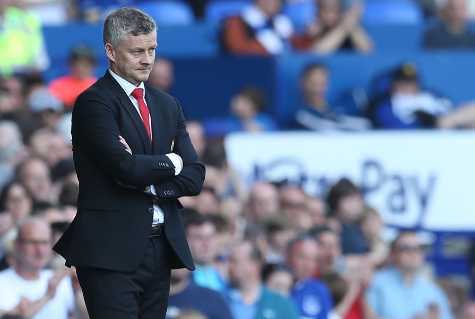 Solskjaer chết lặng trên ghế chỉ đạo, sếp lớn tím tái mặt mũi khi M.U thảm bại - Bóng Đá