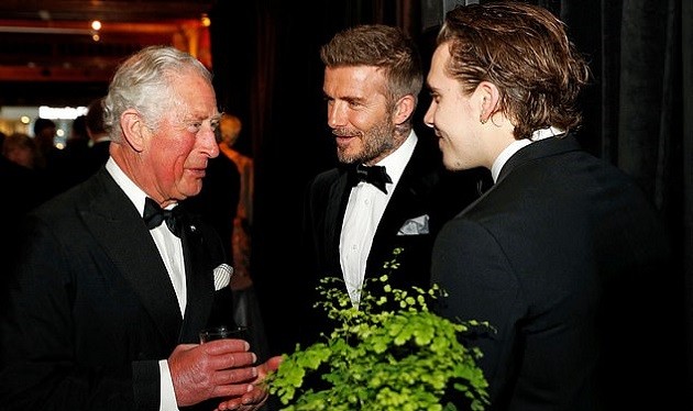 Beckham ở tuổi 43 khi đứng cạnh thái tử William vẫn không hề lép vế - Bóng Đá