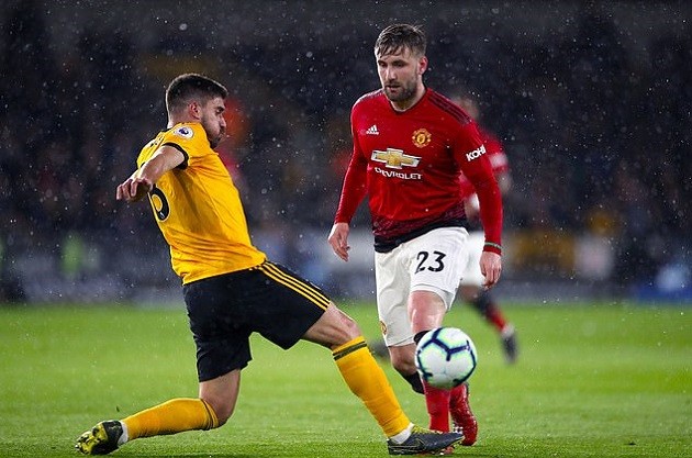 Thi đấu ngoan cường, Solskjaer được fan nữ 