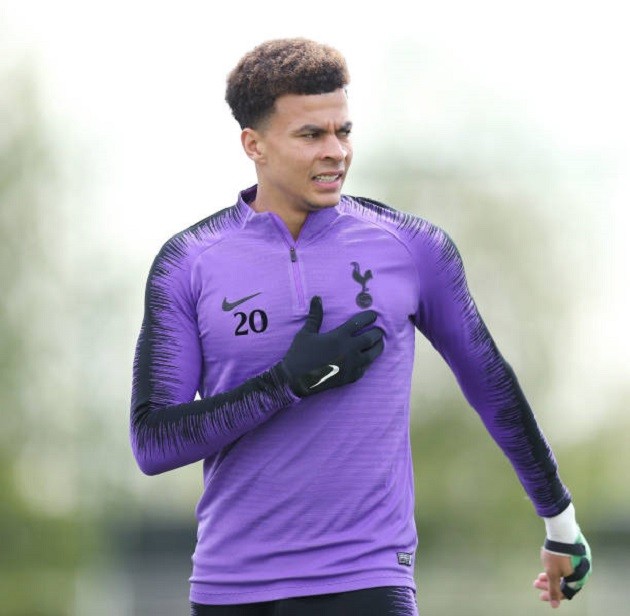 Biểu cảm đối lập của Tottenham trên sân tập sau màn lật kèo Ajax - Bóng Đá