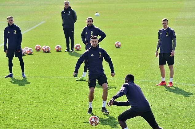 Ronaldo Juventus tập - Bóng Đá