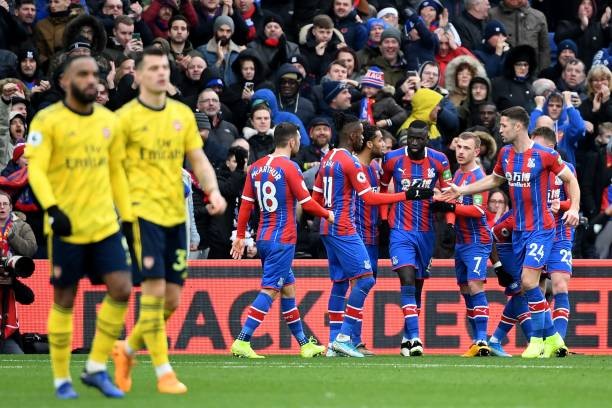 VAR 'trừng phạt' Aubameyang, Arsenal ngậm ngùi đánh rơi chiến thắng - Bóng Đá