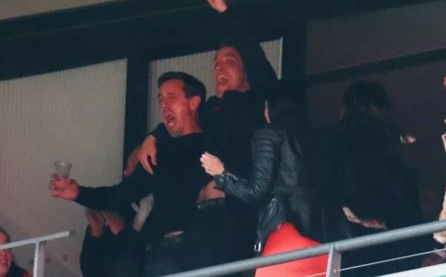 Ảnh: Thế hệ 92 huyền thoại Man Utd đi xem 