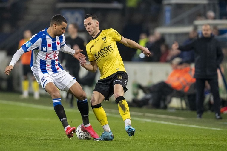 Đoàn Văn Hậu tiếp tục dự bị, SC Heerenveen hoà nghẹt thở trên sân nhà - Bóng Đá