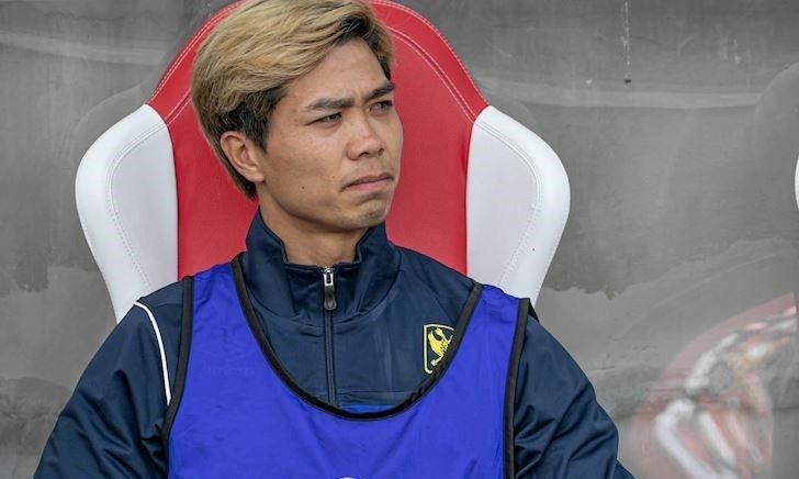 Đoàn Văn Hậu và 15 trận ngồi dự bị: Đừng đi vào vết xe đổ của Công Phượng! - Bóng Đá