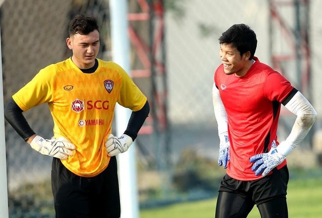 Đây, lý do Consadole Sapporo chiêu mộ Kawin thay vì Đặng Văn Lâm - Bóng Đá