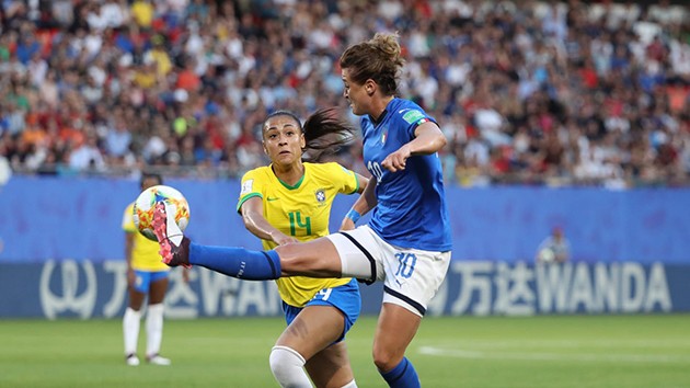 Ảnh nữ Ý Brazil - Bóng Đá