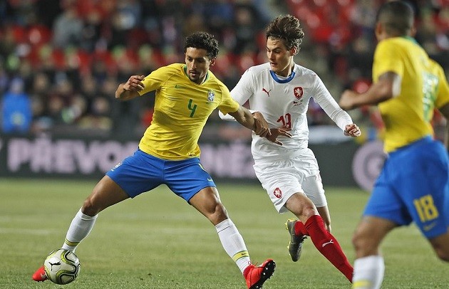 Sao đang lên của Premier League chấp nhận chơi trội hòng ghi điểm trước Tite - Bóng Đá