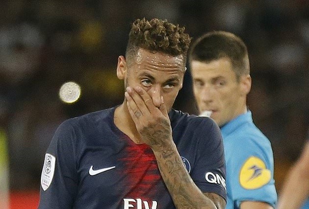 Sao Brazil gây ấn tượng mạnh với 