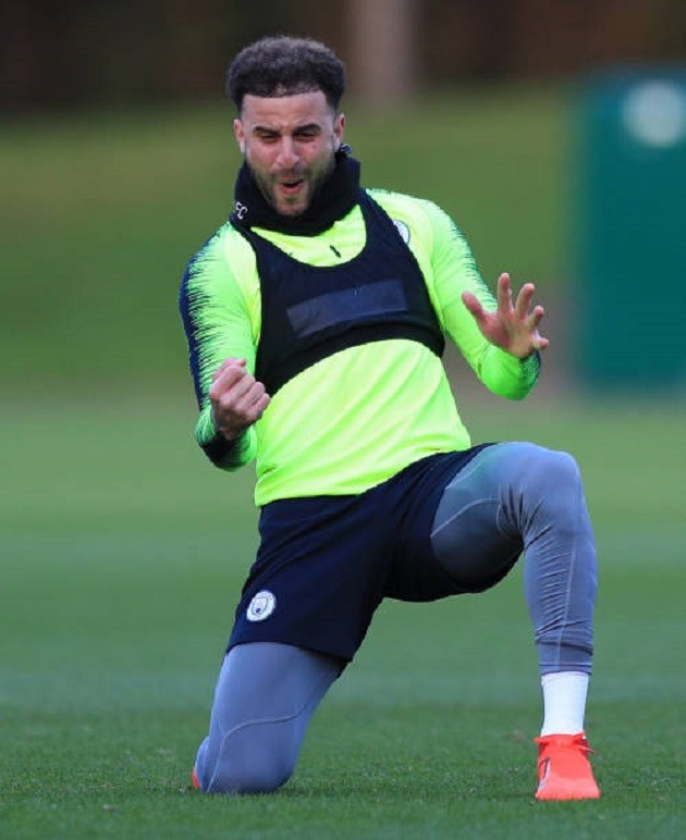 Vượt qua Liverpool, Gabriel Jesus hưng phấn luyện tuyệt kĩ độc - Bóng Đá