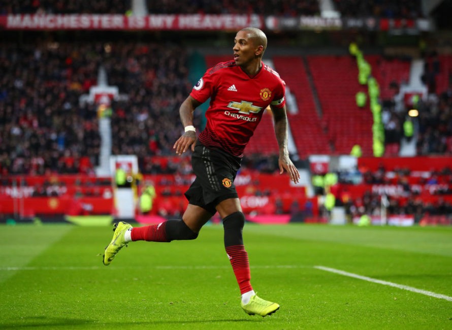 Thua 4/5 trận gần nhất, chuyện gì đang xảy ra với Man Utd? - Bóng Đá