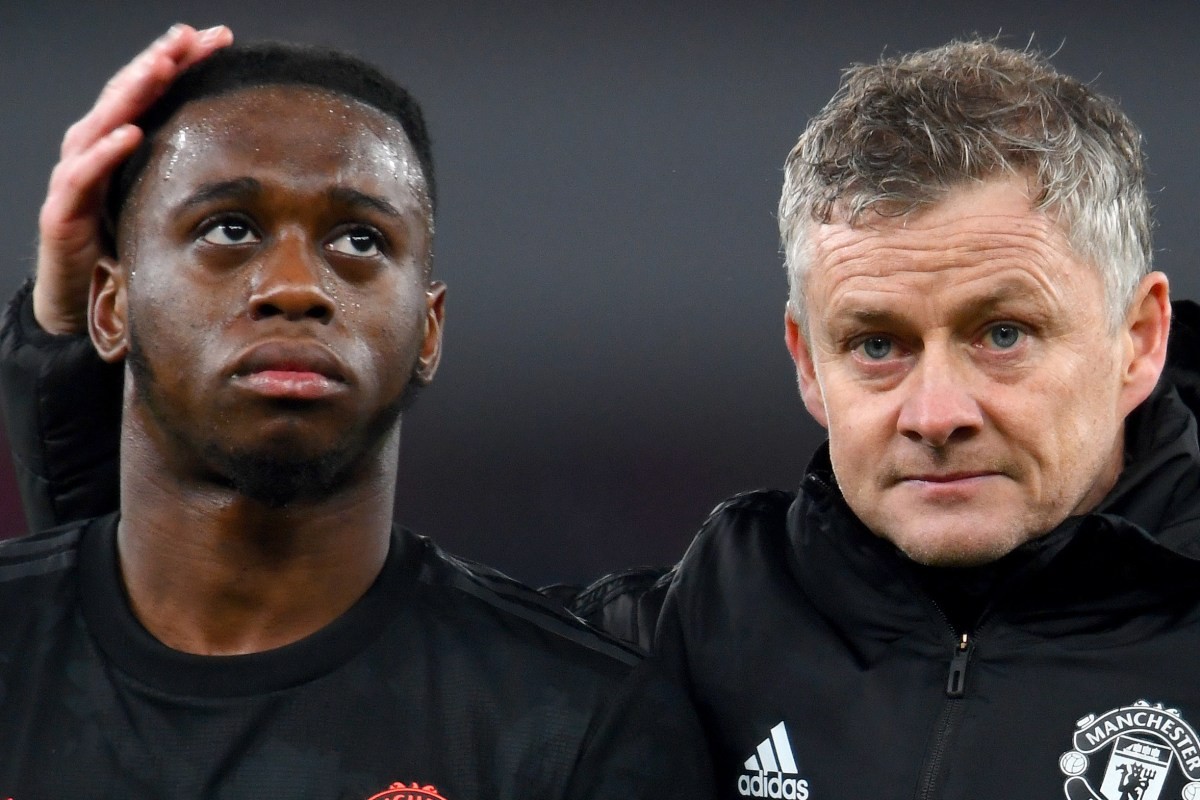 Phải đá lại trận Wolves có ảnh hưởng gì tới Man Utd? - Bóng Đá