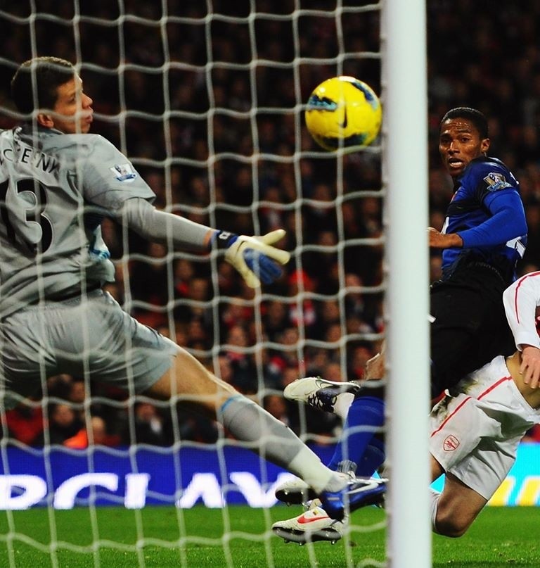 Man Utd dùng hình ảnh gây sốt của Lingard để 