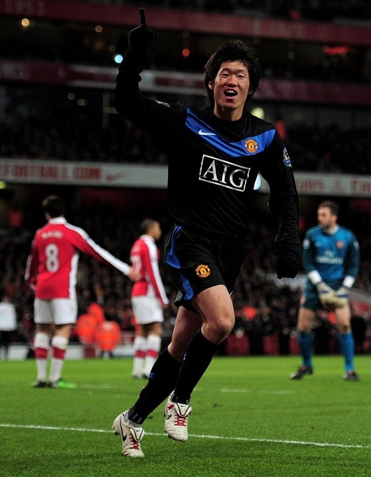 Man Utd dùng hình ảnh gây sốt của Lingard để 