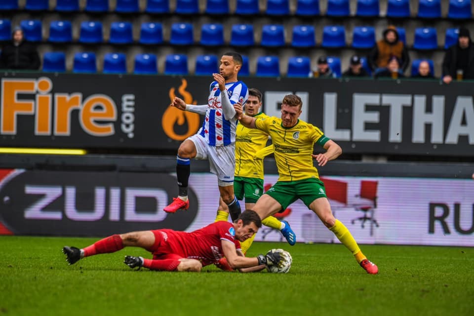 Văn Hậu ngơ ngác và cú lừa ngoạn mục ở SC Heerenveen - Bóng Đá