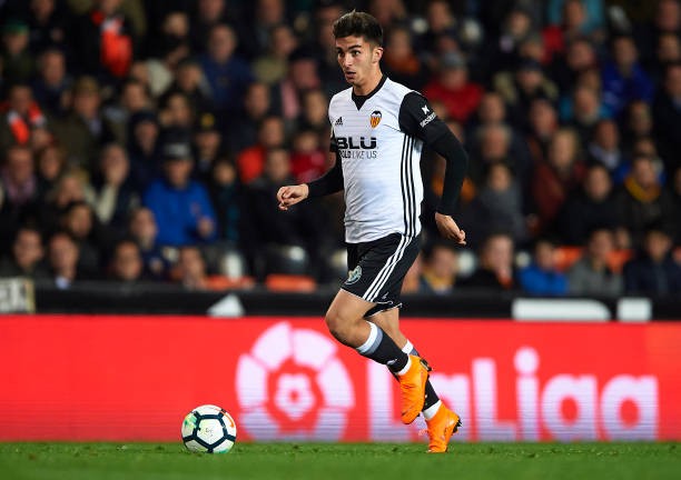 Arsenal considering £25 million bid for Ferran Torres - Bóng Đá