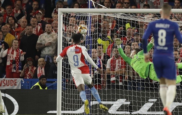 Vớ rách đẫm máu, Hazard vẫn ngoan cường giúp Chelsea đi tiếp - Bóng Đá