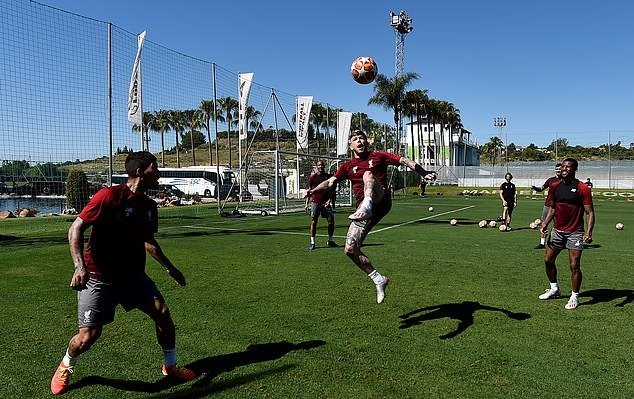 Liverpool tập - Bóng Đá