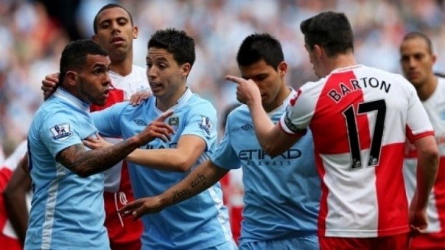 Hành hung với trợ lí, cựu sao Man City bị bắt ngay cổng SVĐ - Bóng Đá